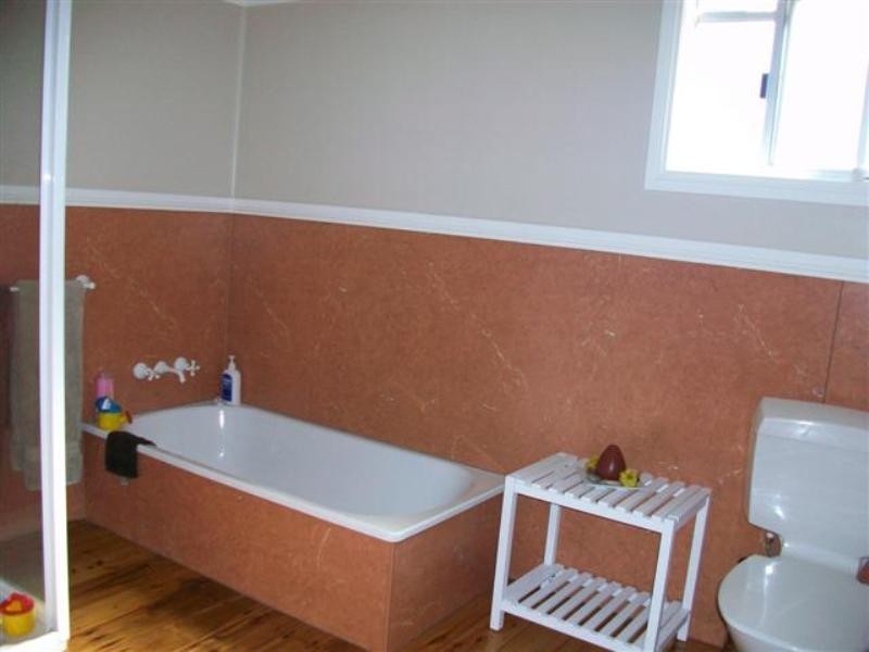 5 Hoffman Street, Roma QLD 4455