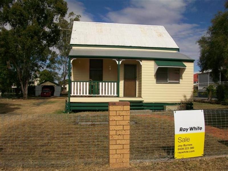 16 Hoffman, Roma QLD 4455