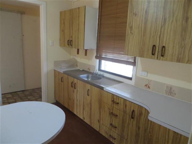 16 Hoffman, Roma QLD 4455