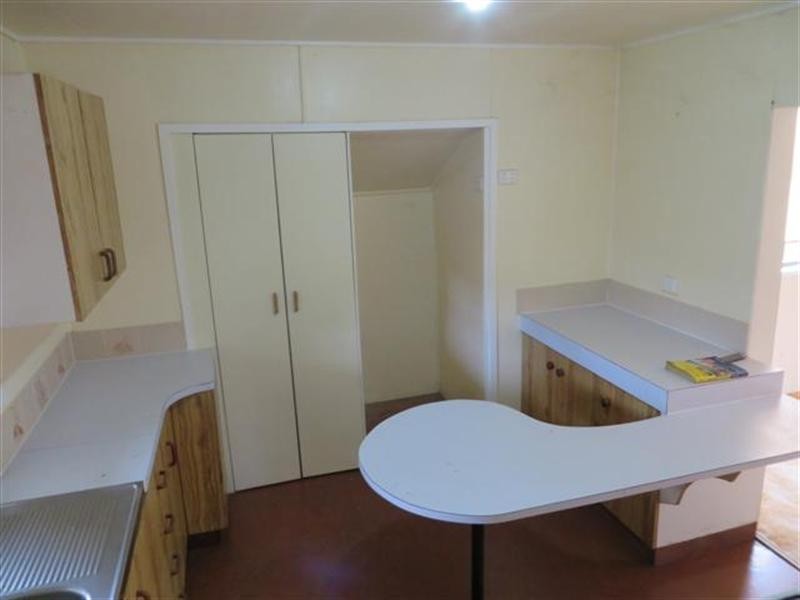 16 Hoffman, Roma QLD 4455