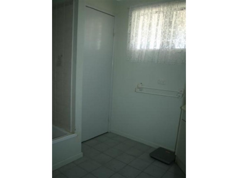 24 Derry Street, Roma QLD 4455