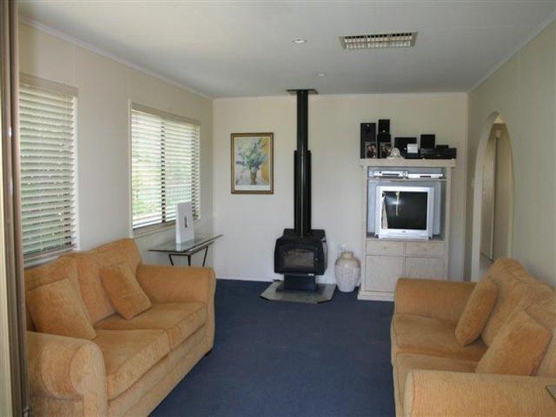 69 Currey Street, Roma QLD 4455