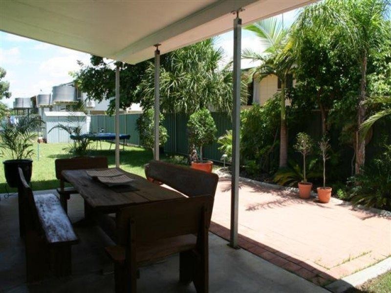 69 Currey Street, Roma QLD 4455