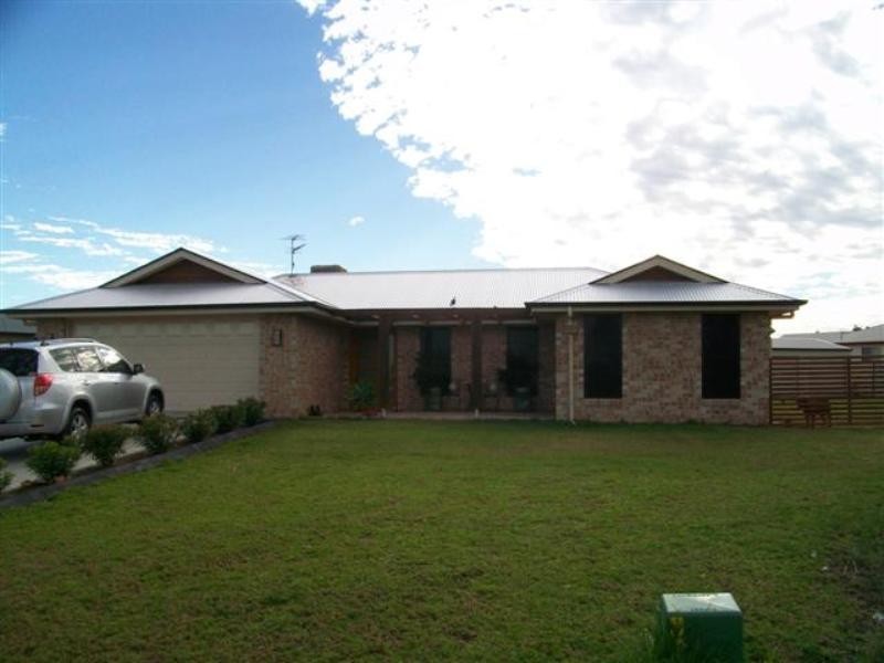 5 Tate Place, Roma QLD 4455