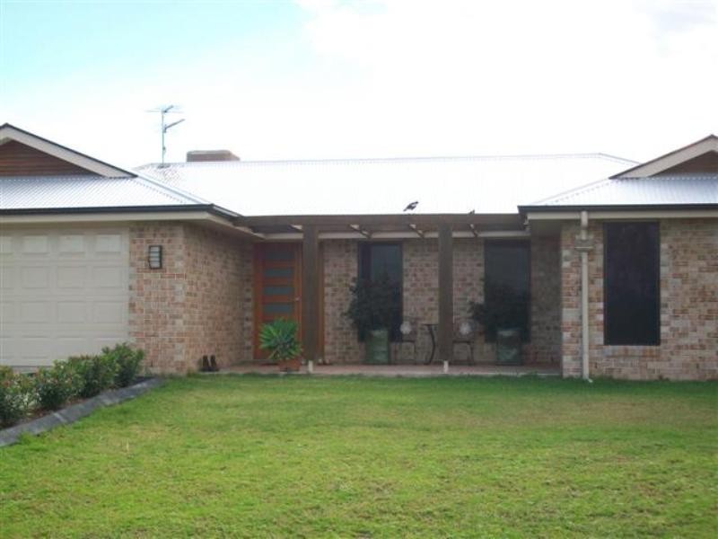 5 Tate Place, Roma QLD 4455