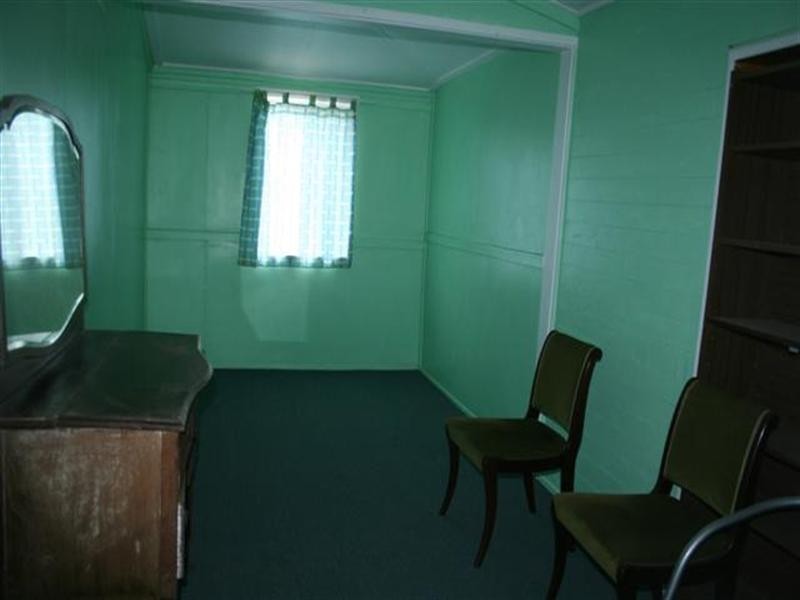 10 Bedwell Street, Yuleba QLD 4427