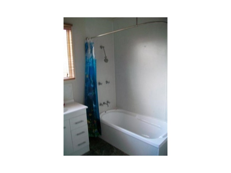 30 Luff Street, Roma QLD 4455