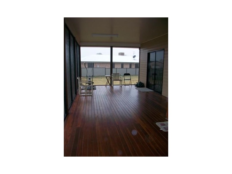 6 Lockyer Crescent, Roma QLD 4455