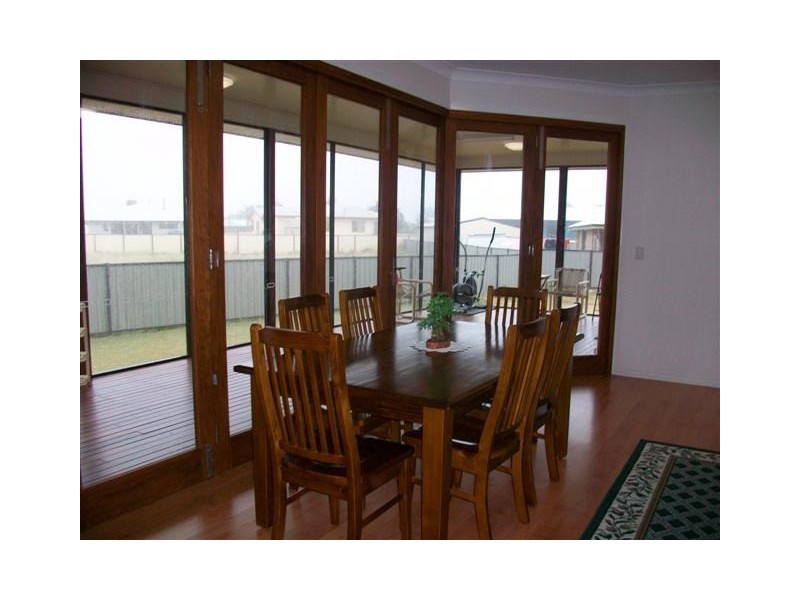 6 Lockyer Crescent, Roma QLD 4455