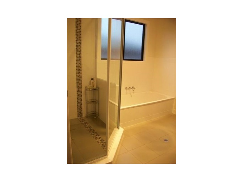 6 Lockyer Crescent, Roma QLD 4455