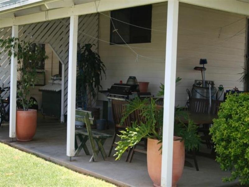 1 Koy Street, Roma QLD 4455