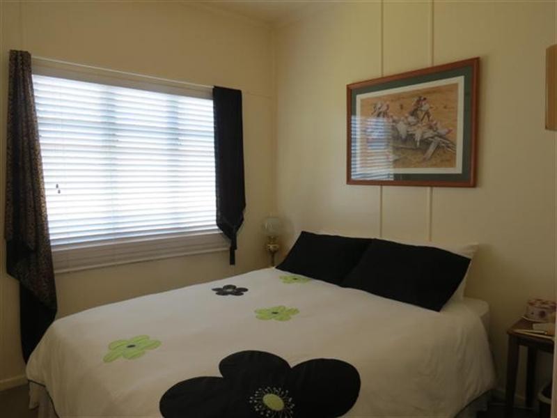 6 Queen Street, Roma QLD 4455