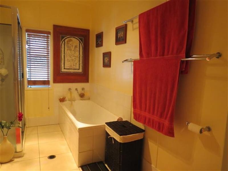 6 Queen Street, Roma QLD 4455