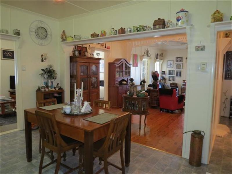 6 Queen Street, Roma QLD 4455