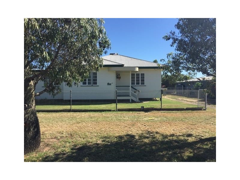 25 conlan, Roma QLD 4455