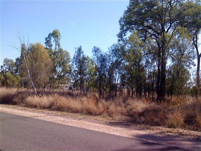 3 Station Street, Yuleba QLD 4427