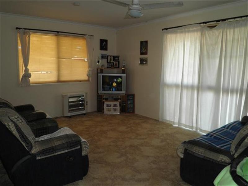 109 Bowen Street, Roma QLD 4455