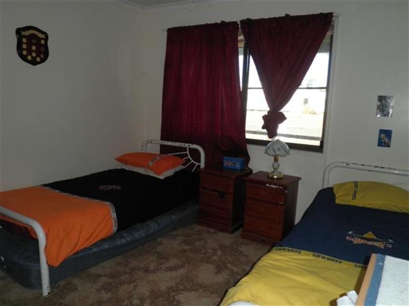 109 Bowen Street, Roma QLD 4455