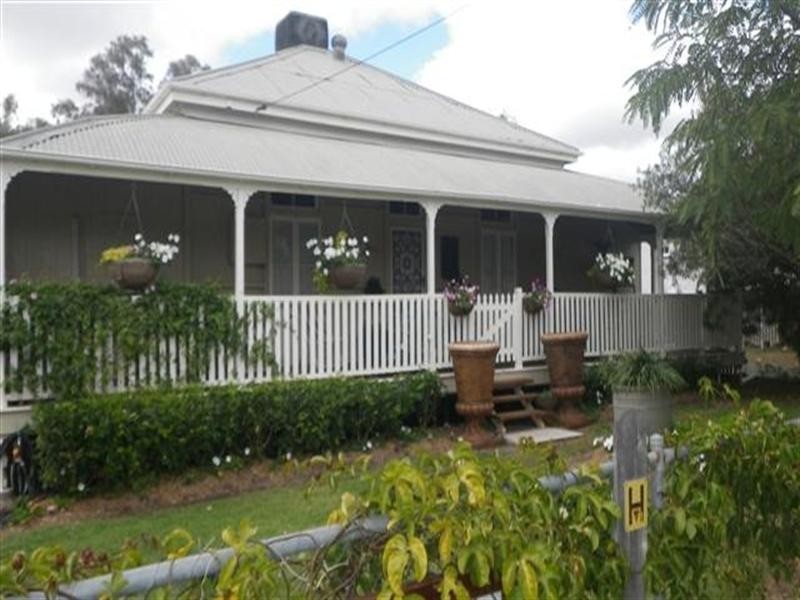 44 Arthur Street, Roma QLD 4455