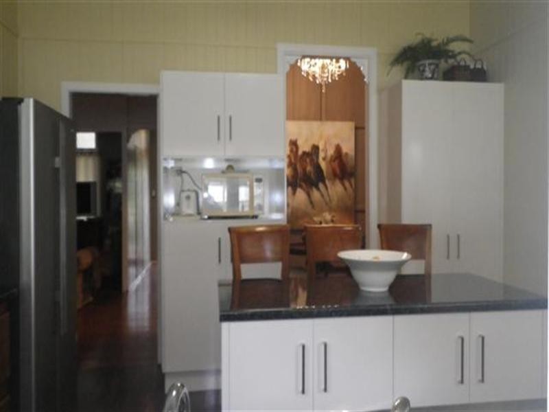 44 Arthur Street, Roma QLD 4455