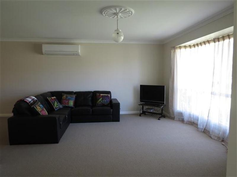 19 Alexander Avenue, Roma QLD 4455