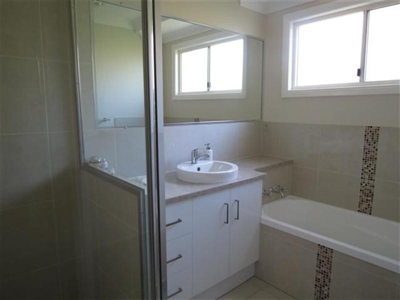 19 Alexander Avenue, Roma QLD 4455