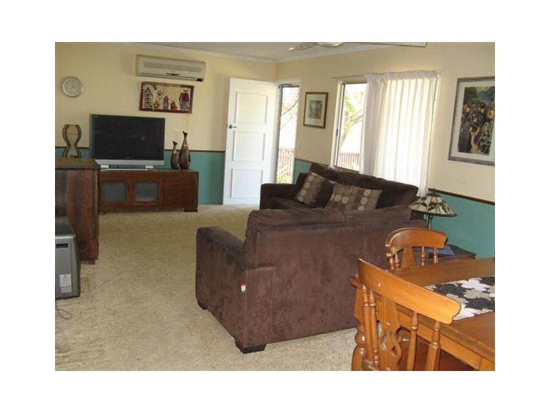 81 Miscamble Street, Roma QLD 4455