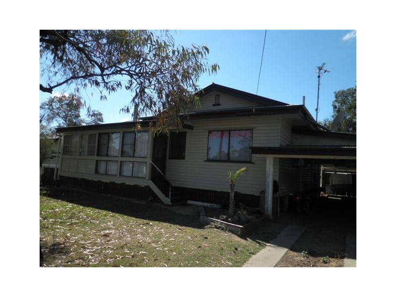 14 McEwan Street, Roma QLD 4455