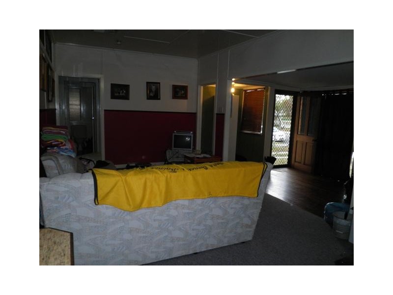 14 McEwan Street, Roma QLD 4455