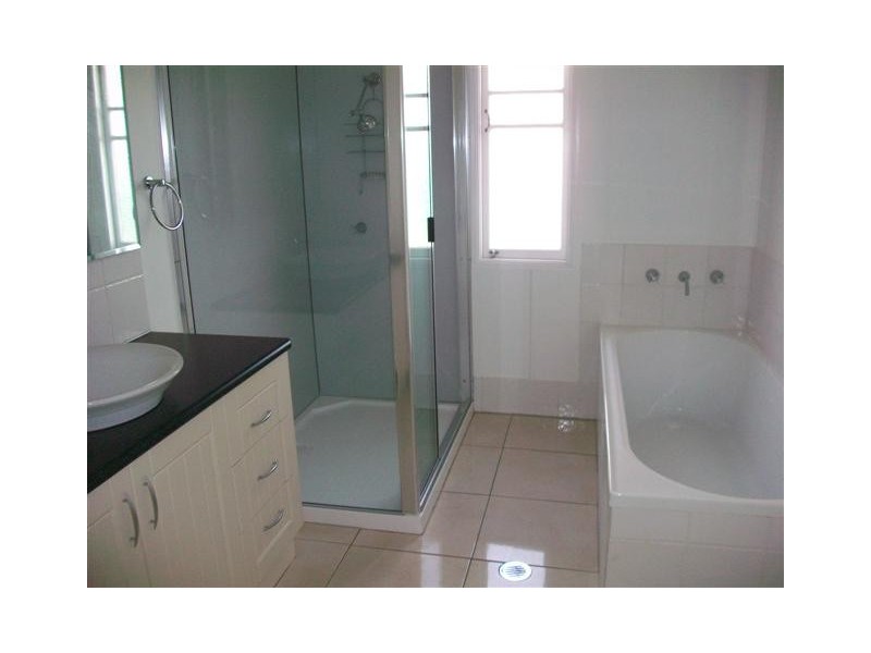 6 Queen Street, Roma QLD 4455