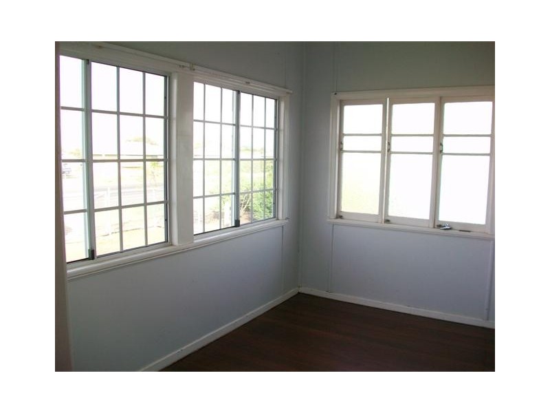 6 Queen Street, Roma QLD 4455