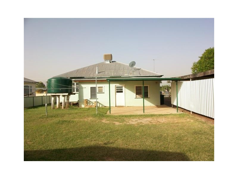 6 Queen Street, Roma QLD 4455