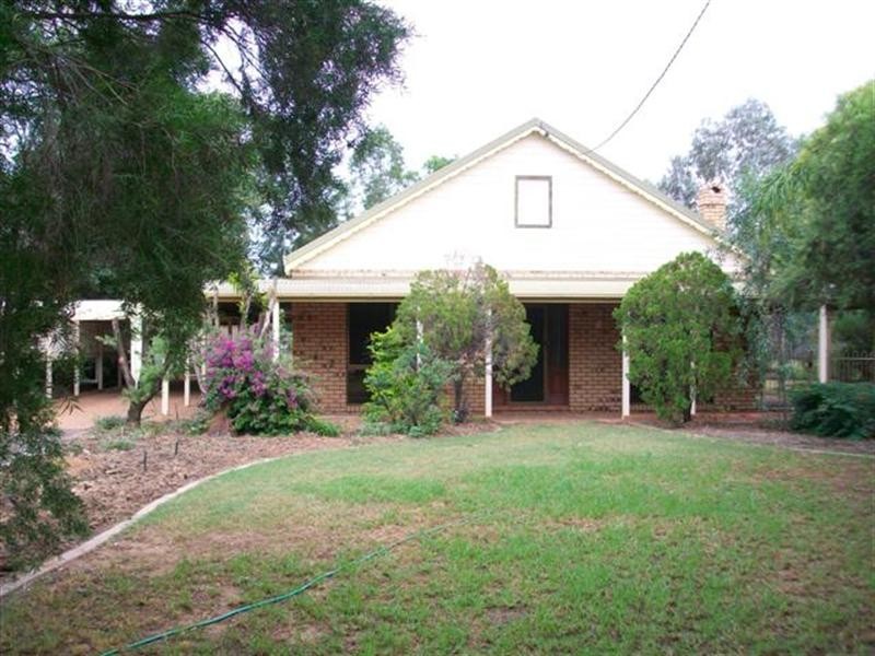 13 Roma Crescent, Roma QLD 4455
