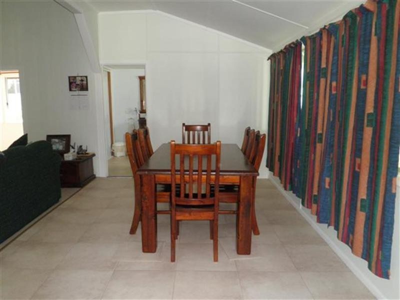 130 Arthur Street, Roma QLD 4455