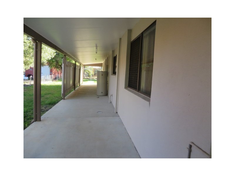 21 Alexander Avenue, Roma QLD 4455