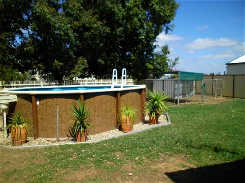 27 Karalee Court, Roma QLD 4455