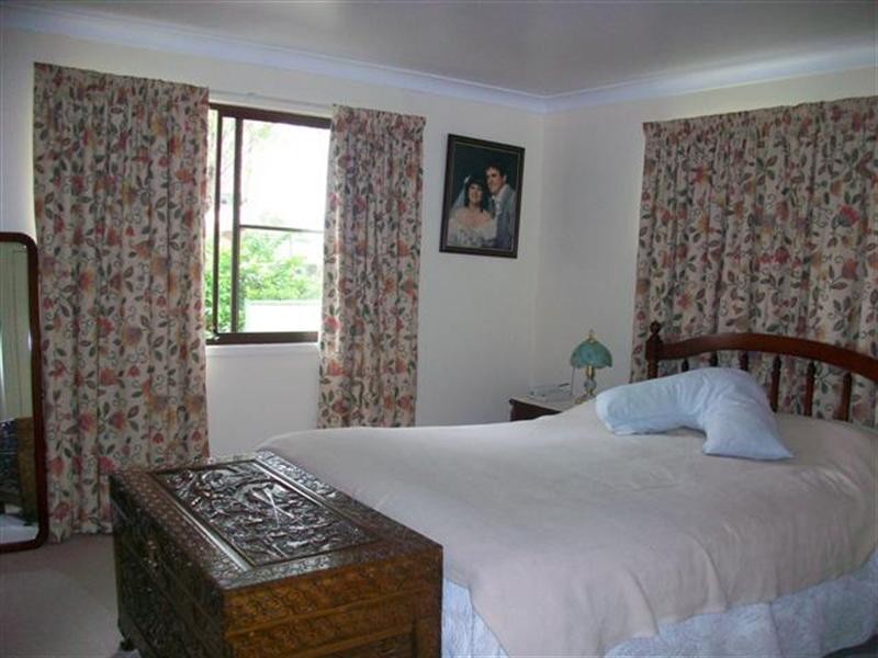 11 Powell Street, Roma QLD 4455