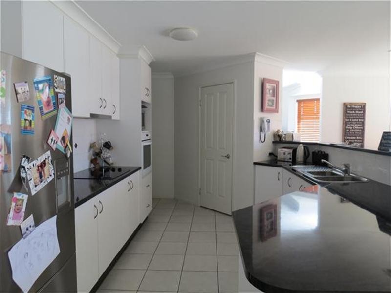 124 Bowen Street, Roma QLD 4455