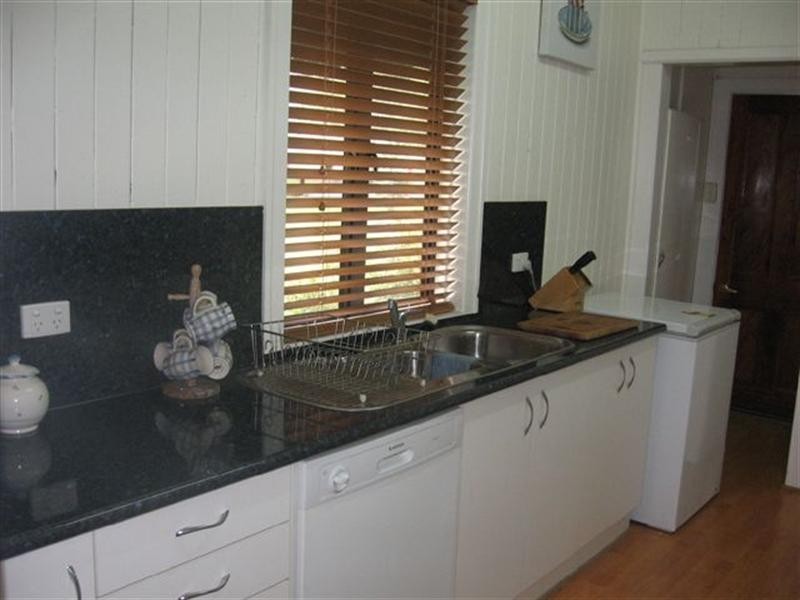 18 Miller Street, Taroom QLD 4420