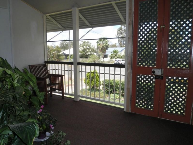 11 May Street, Roma QLD 4455