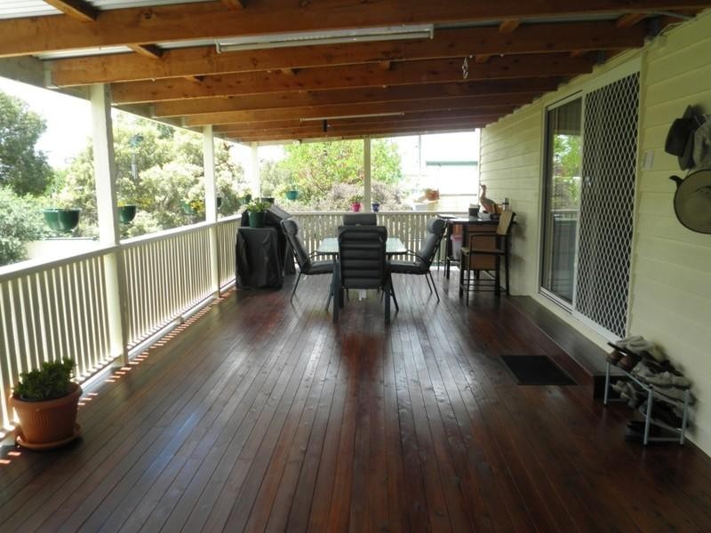 11 May Street, Roma QLD 4455