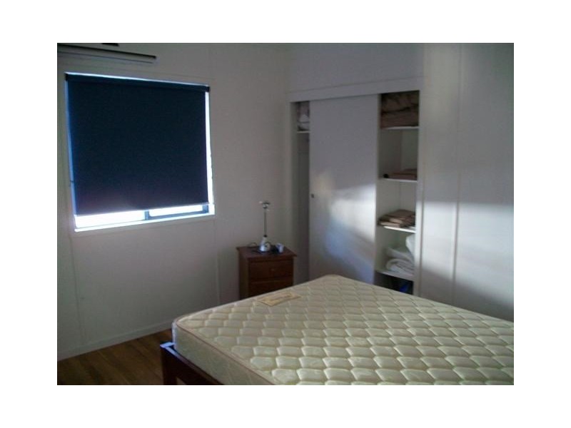 4 Eva Street, Roma QLD 4455