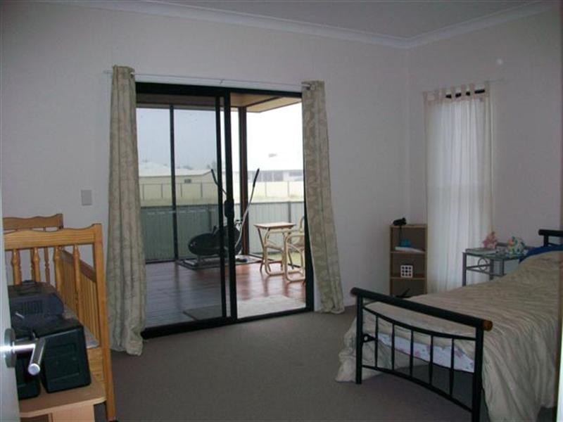 6 Lockyer Crescent, Roma QLD 4455