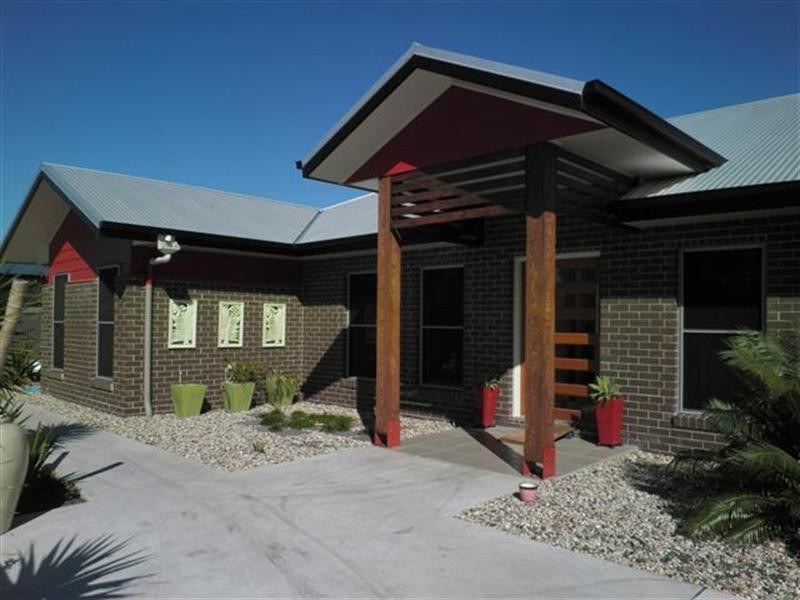 191 Charles, Roma QLD 4455