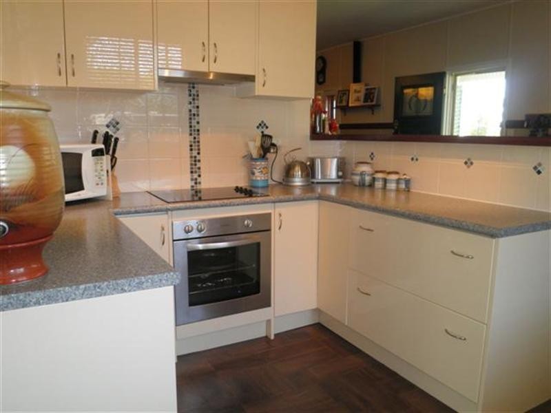 102 Northern Road, Roma QLD 4455