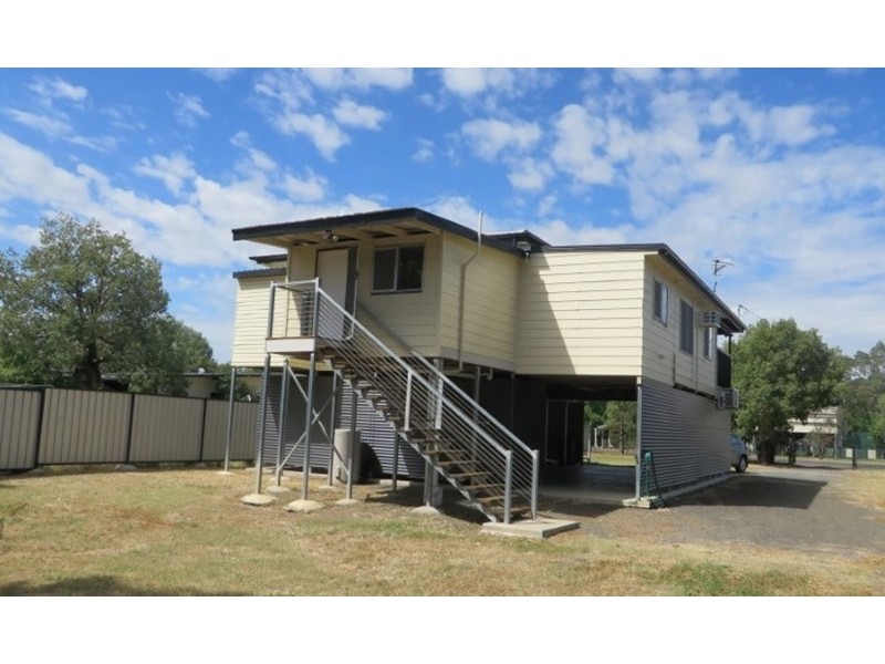 27 Charles Street, Roma QLD 4455