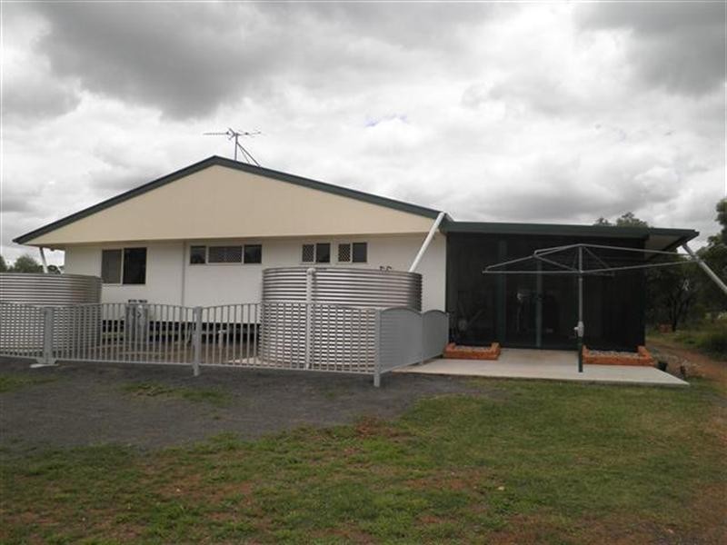 14 Roslyn Drive, Roma QLD 4455