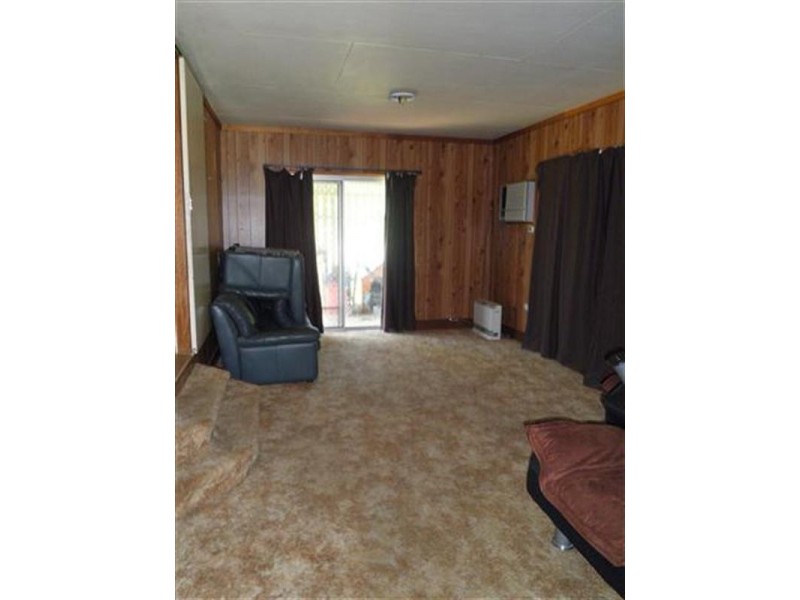 71 Raglan Street, Roma QLD 4455