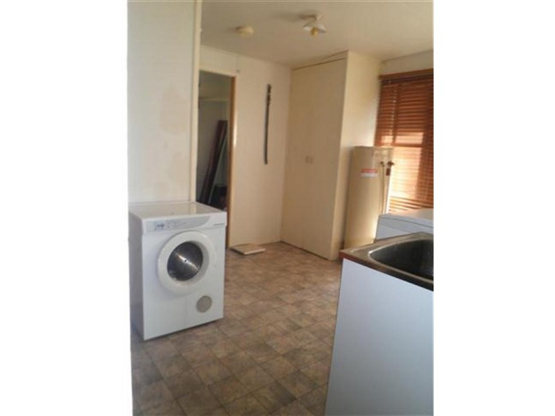 71 Raglan Street, Roma QLD 4455