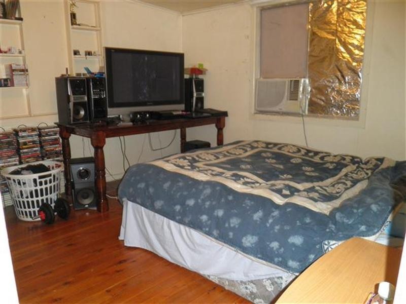 71 Raglan Street, Roma QLD 4455